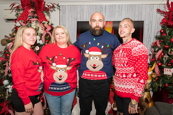 2022 Mel & Shane's Xmas Family Shoot
