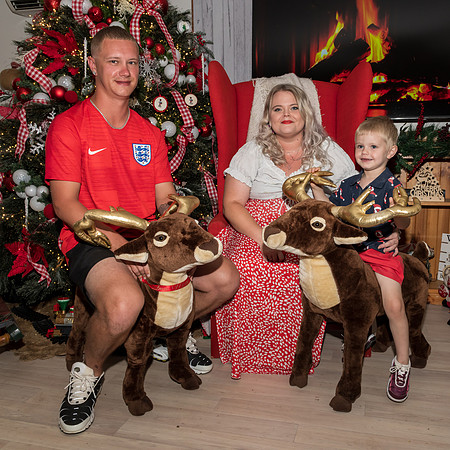 2022 Mel & Shane's Xmas Family Shoot