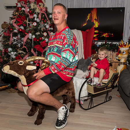 2022 Mel & Shane's Xmas Family Shoot