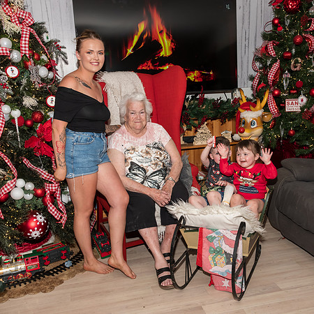 2022 Mel & Shane's Xmas Family Shoot