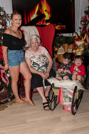 2022 Mel & Shane's Xmas Family Shoot