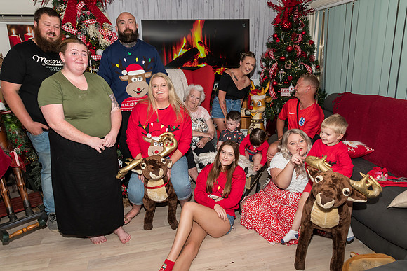 2022 Mel & Shane's Xmas Family Shoot