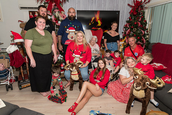 2022 Mel & Shane's Xmas Family Shoot