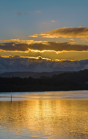 Golden hour sunrise on the bay