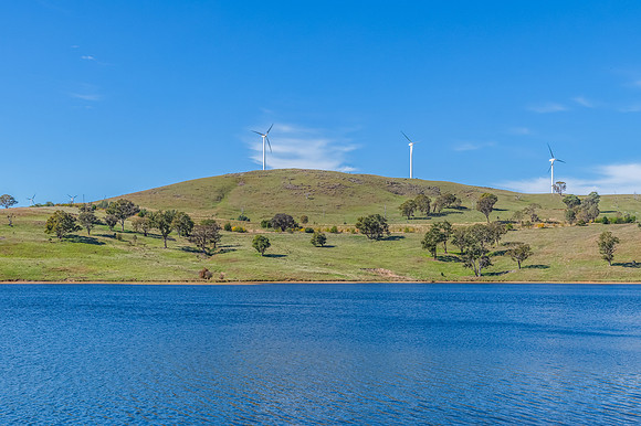 An Autumn's day at Carcoar Dam