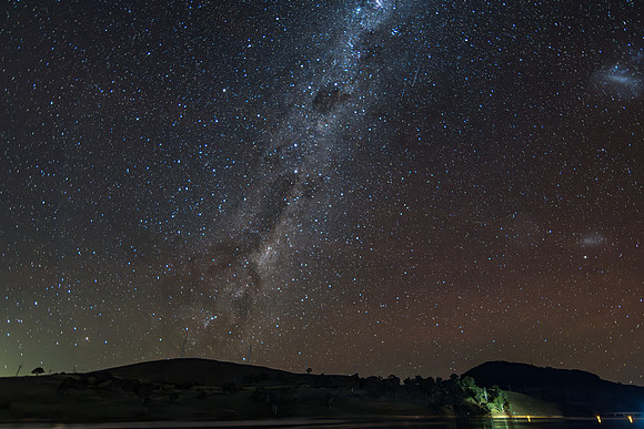 Aurora Australis diffuse in the night sky with The Milky Way