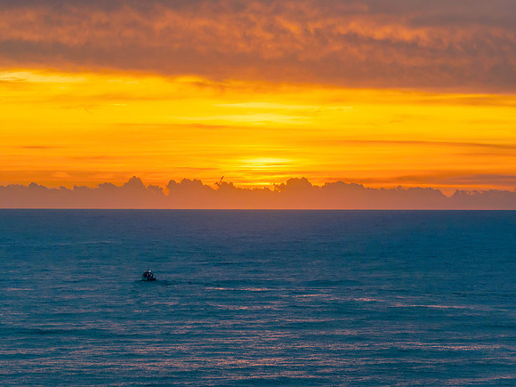 Sensational high cloud sunrise at the seaside