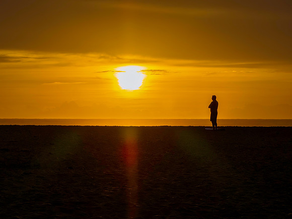 Sensational high cloud sunrise at the seaside