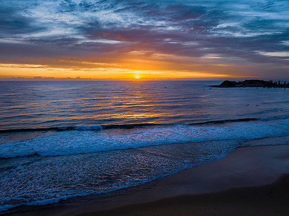 Sensational high cloud sunrise at the seaside