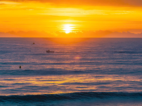 Sensational high cloud sunrise at the seaside