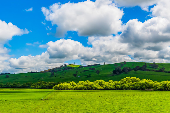 A Spring day in the green and hilly Central West NSW countryside