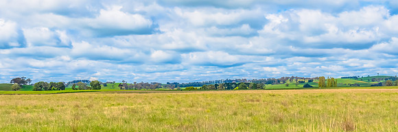 A Spring day in the green and hilly Central West NSW countryside