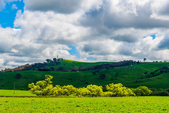 A Spring day in the green and hilly Central West NSW countryside