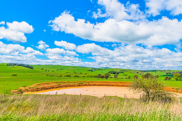 A Spring day in the green and hilly Central West NSW countryside