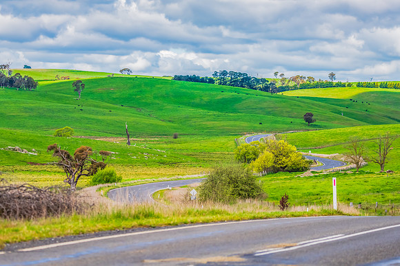 A Spring day in the green and hilly Central West NSW countryside