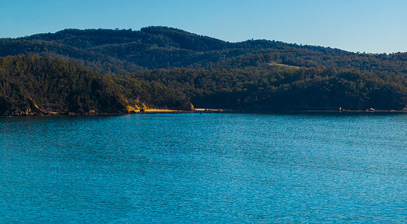 Sea and mountain views around Twofold Bay in Eden