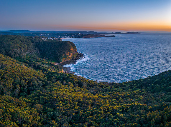Scenic sunrise views from Captain Cook Lookout over the ocean an