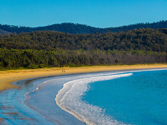 Sea and mountain views around Twofold Bay in Eden