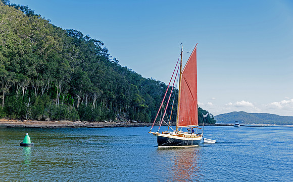 Red Sails - Sailing in Broken Bay