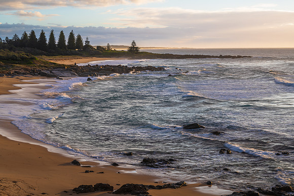 A cloud covered winters morning at Tuross Head