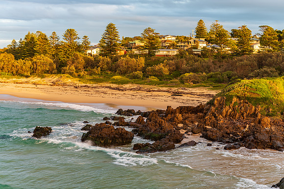 A cloud covered winters morning at Tuross Head
