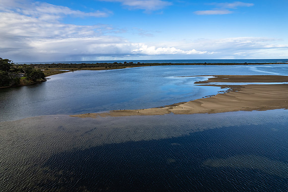 A winters day view over the lake
