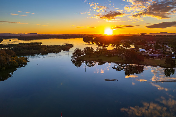 Ohmas Bay Sunset with Clouds and Reflections