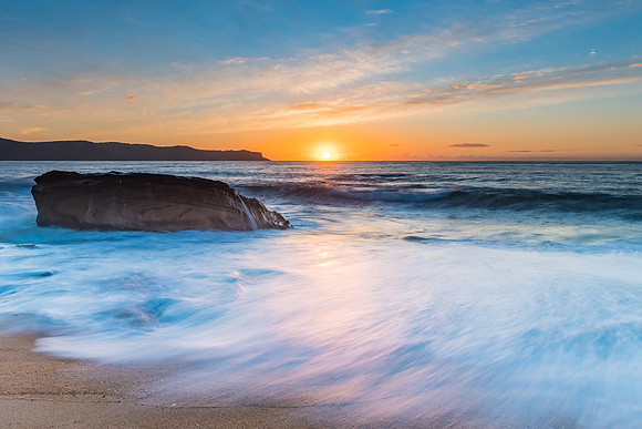 Sunrise at Pearl Beach