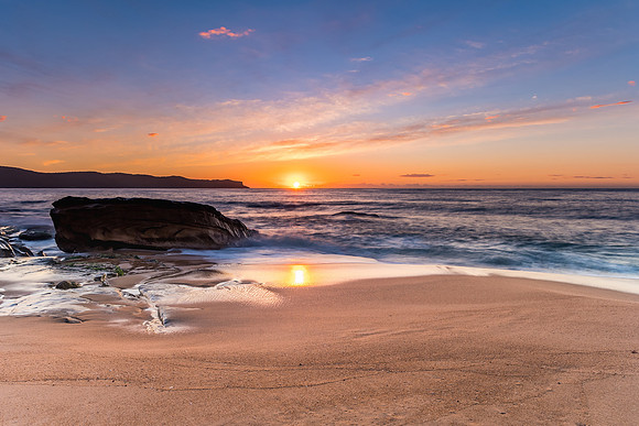 Sunrise at Pearl Beach