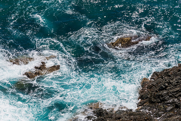 Spring days exploring the sapphire blue coast at Forster-Tuncurr