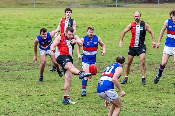 Black Diamond AFL HCC Plate  - Terrigal Avoca v Warners Bay Prel