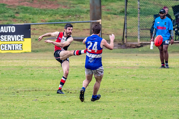 Black Diamond AFL HCC Plate  - Terrigal Avoca v Warners Bay Prel