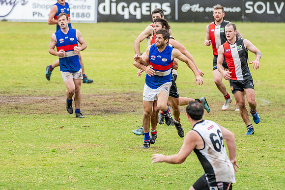 Black Diamond AFL HCC Plate  - Terrigal Avoca v Warners Bay Prel