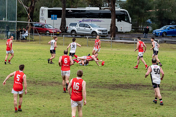 Black Diamond AFL HCC Plate  - Terrigal Avoca v Singleton Prelim