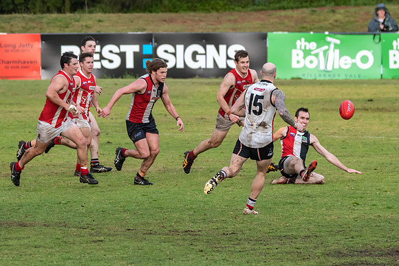 Black Diamond AFL HCC Plate  - Terrigal Avoca v Singleton Prelim