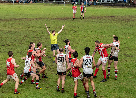 Black Diamond AFL HCC Plate  - Terrigal Avoca v Singleton Prelim