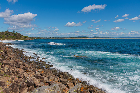 Spring days exploring the sapphire blue coast at Forster-Tuncurr