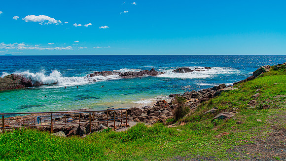 Spring days exploring the sapphire blue coast at Forster-Tuncurr