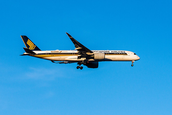 9V-SMF - Airbus A350-941 - Singapore Airlines in the blue aftern