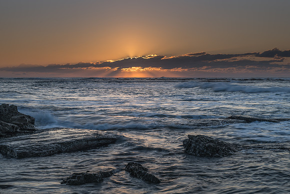Sunrise seascape and the sky lights up