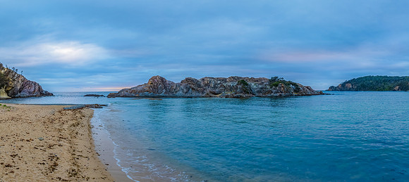 Cloud-covered sunrise over Guerilla Bay