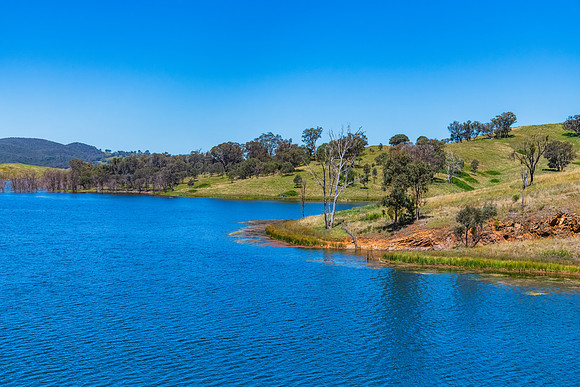A Summer's day at Windamere Dam in Cudgegong, near Mudgee in the