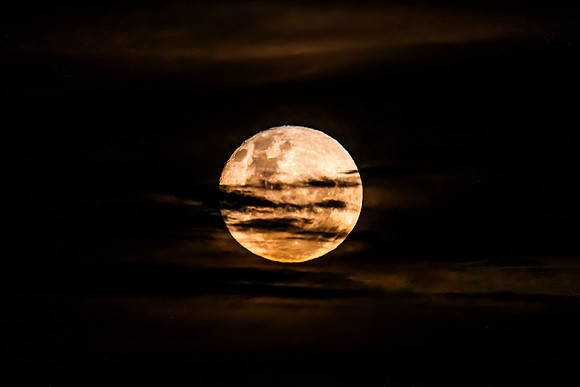 June's Full moon, Strawberry Moon with bands of clouds