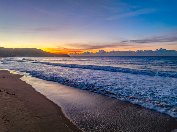 Sunrise seascape views with high cloud