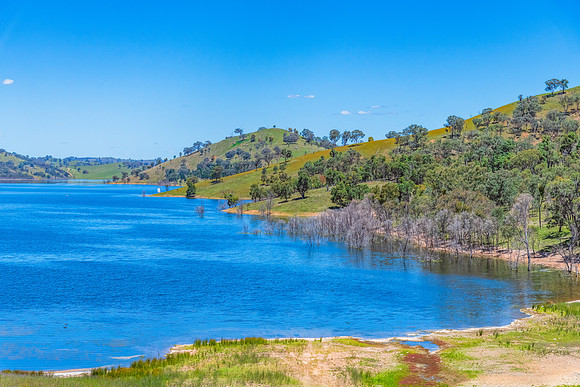 Summertime at Windamere Dam or Lake Windameere in Cudgegong clos